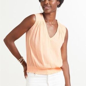 Evereve Connor V Neck  Smocked Top
